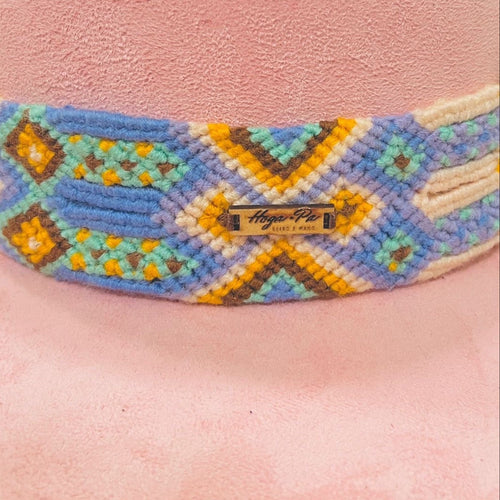 Pink suede Cordobés flat brim hat with Otomí embroidery
